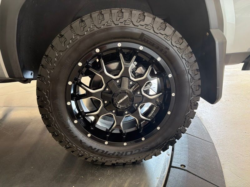 Used 2024 GMC Canyon Truck