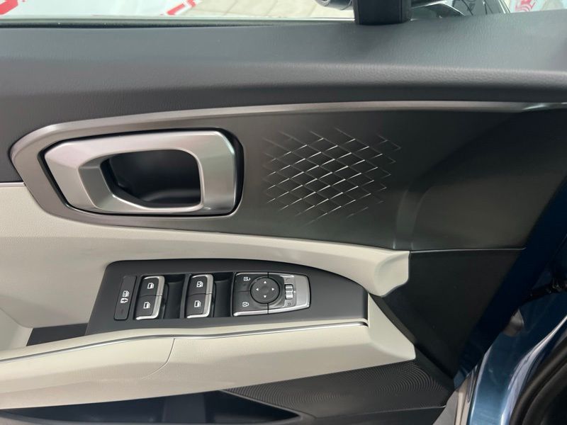 New 2026 Kia Sorento Hybrid SUV