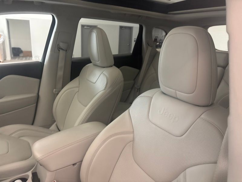 Used 2021 Jeep Cherokee SUV