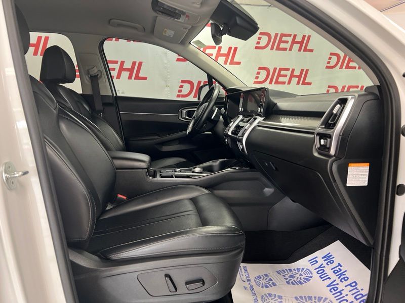 Used 2023 Kia Sorento Hybrid SUV