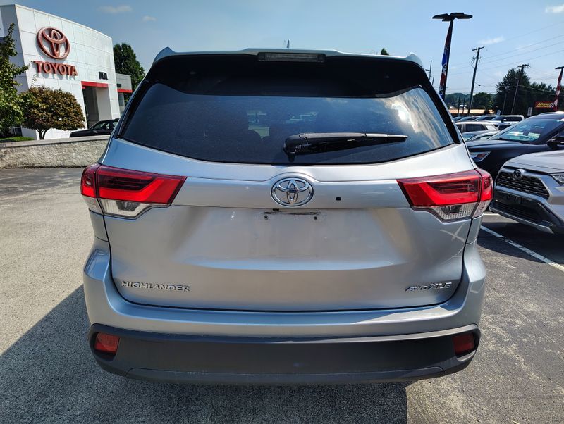 Used 2017 Toyota Highlander SUV
