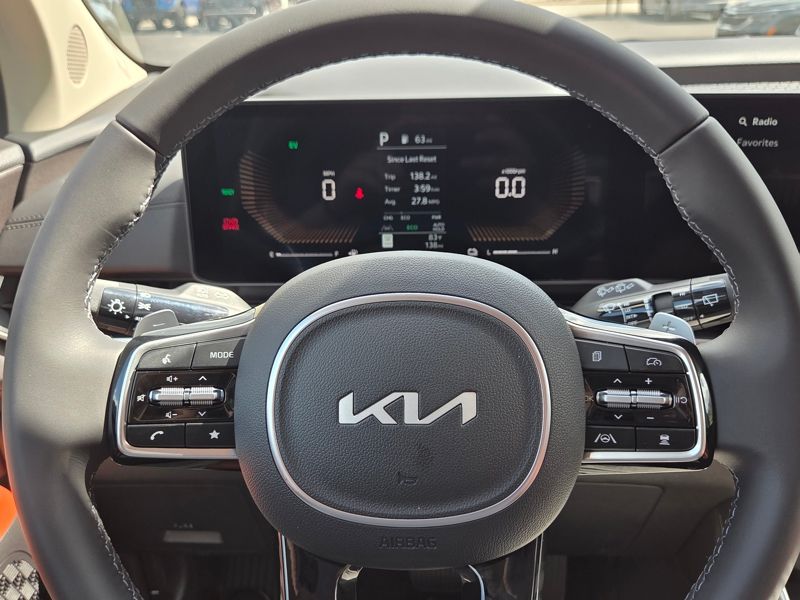 New 2026 Kia Carnival Hybrid Van