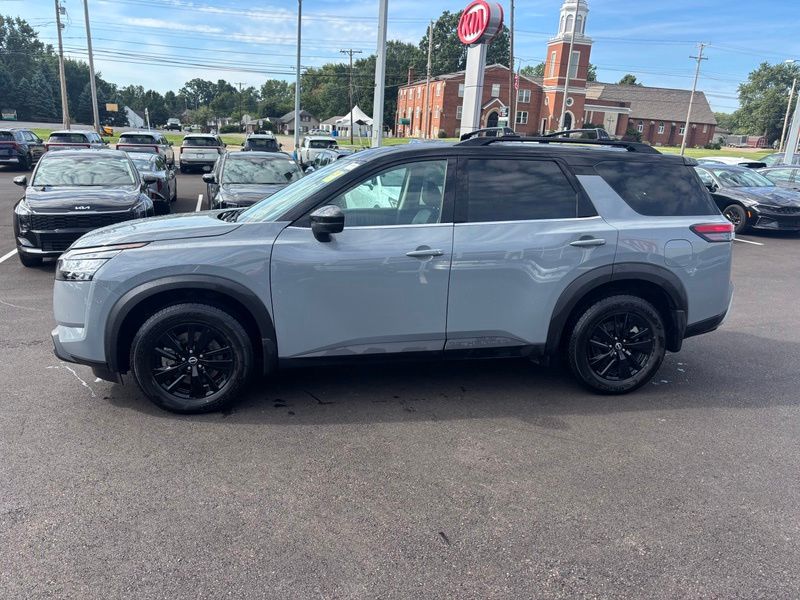 Used 2023 Nissan Pathfinder SUV