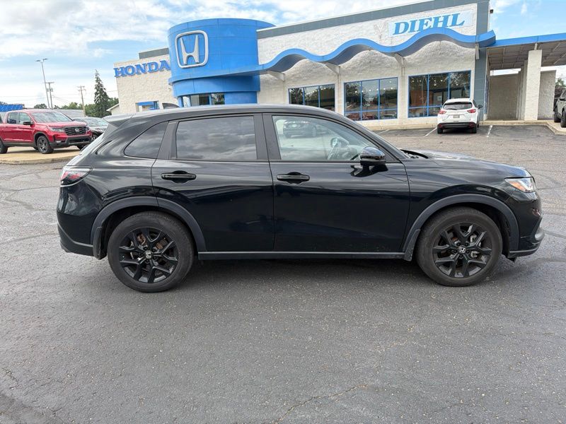 Used 2025 Honda HR-V SUV