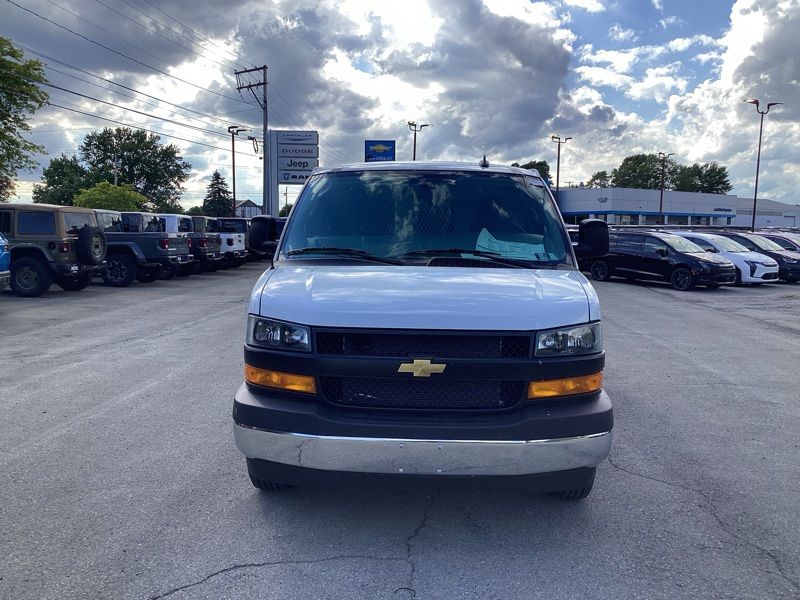 New 2026 Chevrolet Express 3500 Van