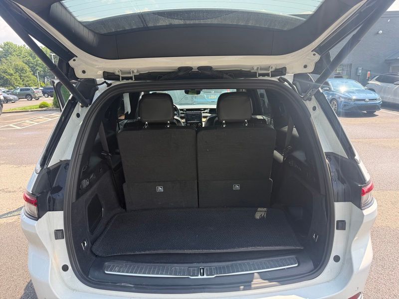 Used 2025 Jeep Grand Cherokee L SUV