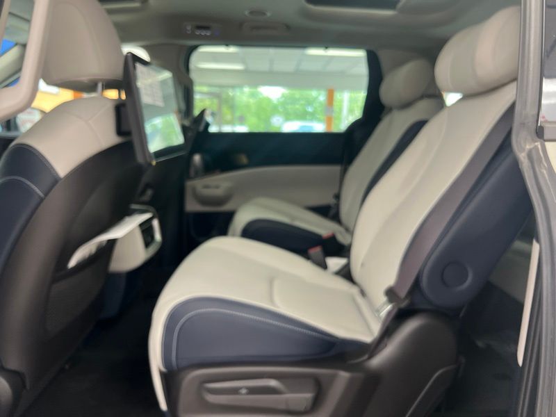 New 2026 Kia Carnival MPV Hybrid Van