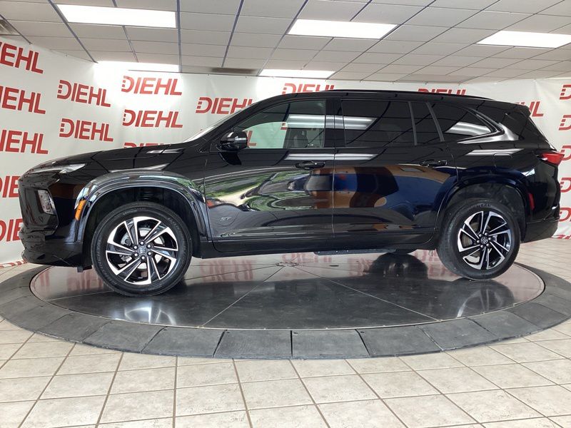 Used 2025 Buick Enclave SUV