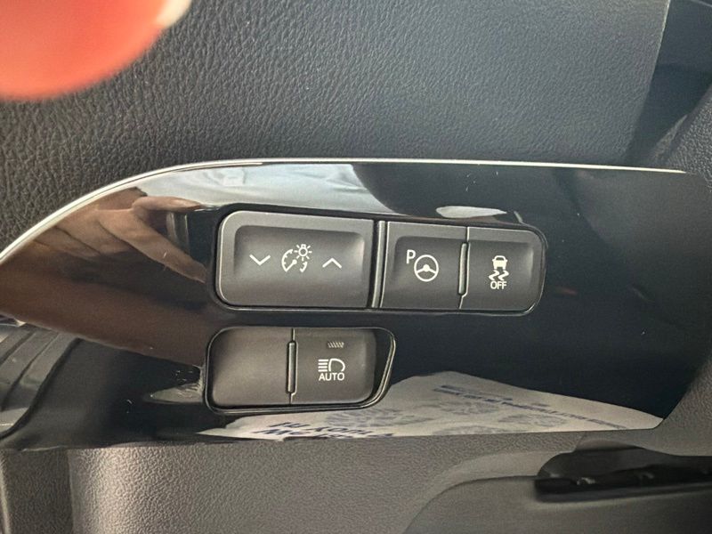 Used 2017 Toyota Prius Hatchback
