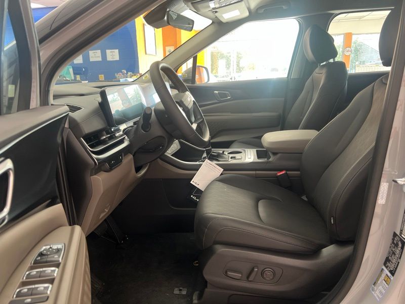 New 2027 Kia Carnival MPV Van
