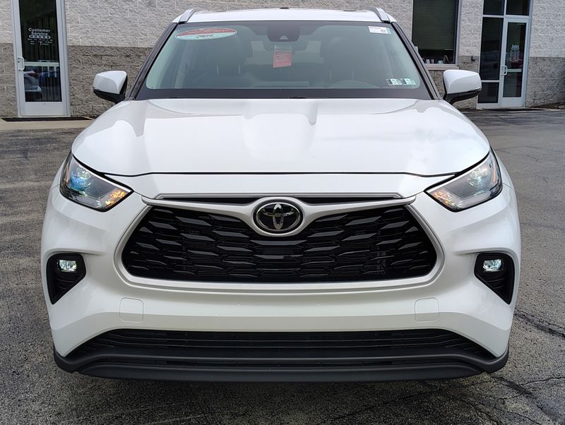 Used 2023 Toyota Highlander SUV