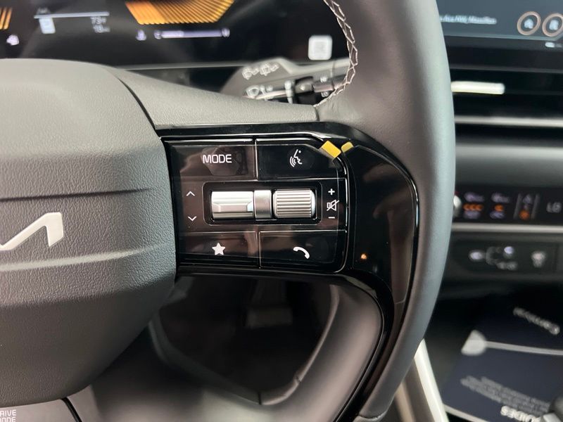 New 2027 Kia Carnival MPV Van