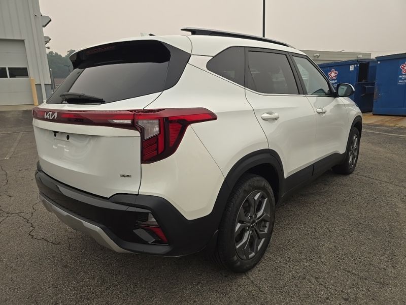 Used 2024 Kia Seltos SUV