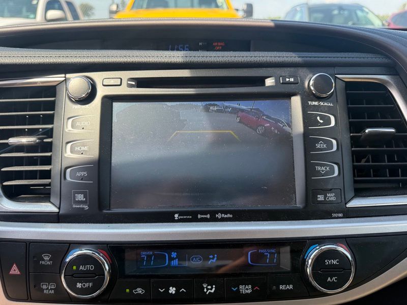 Used 2017 Toyota Highlander SUV