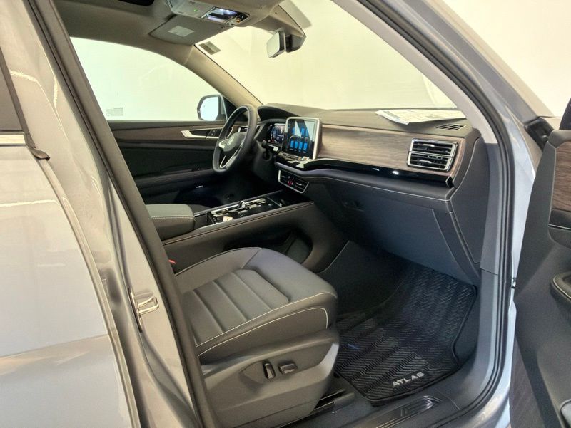 2026 Volkswagen Atlas SEL - Photo 28