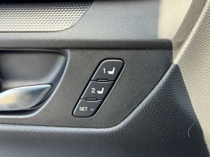 Used 2025 Honda CR-V Hybrid SUV