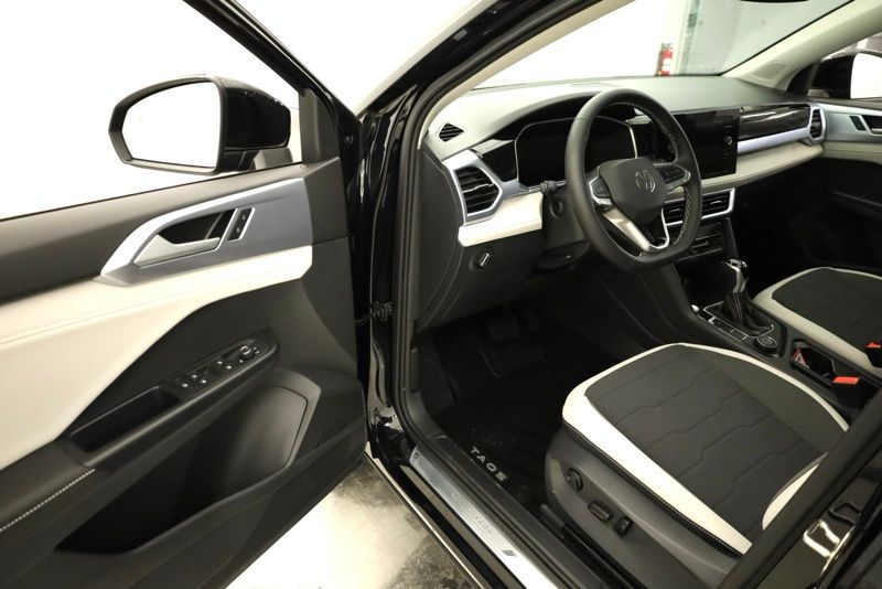 2026 Volkswagen Taos SE - Photo 9
