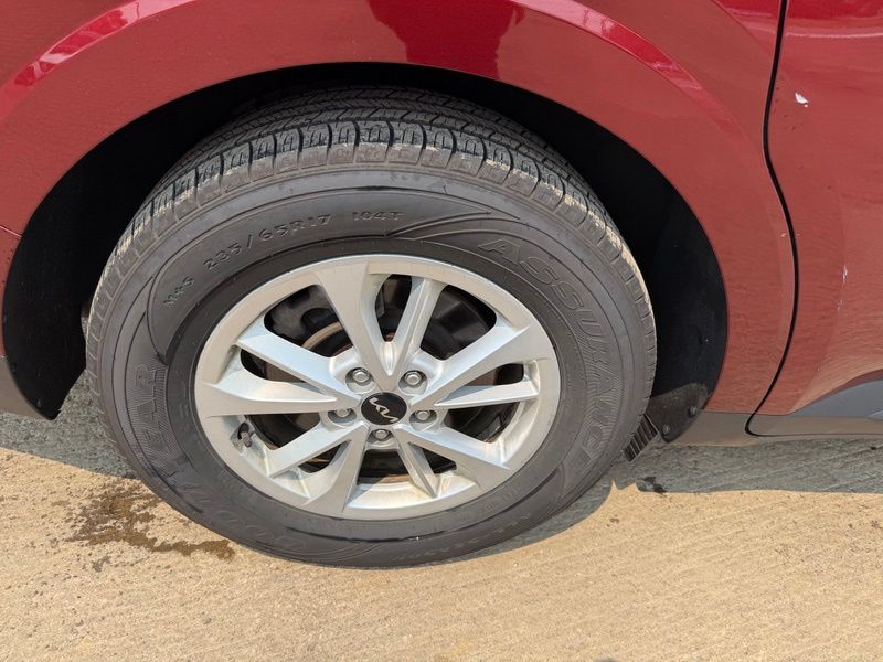 Used 2023 Kia Carnival Van