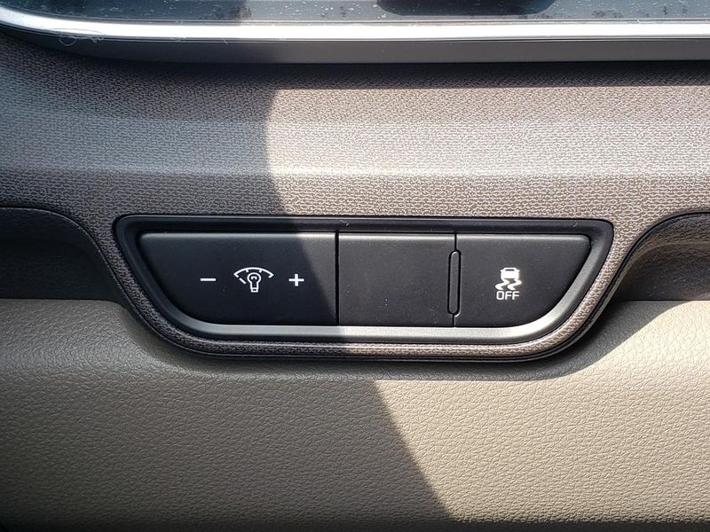 New 2026 Kia Carnival MPV Van