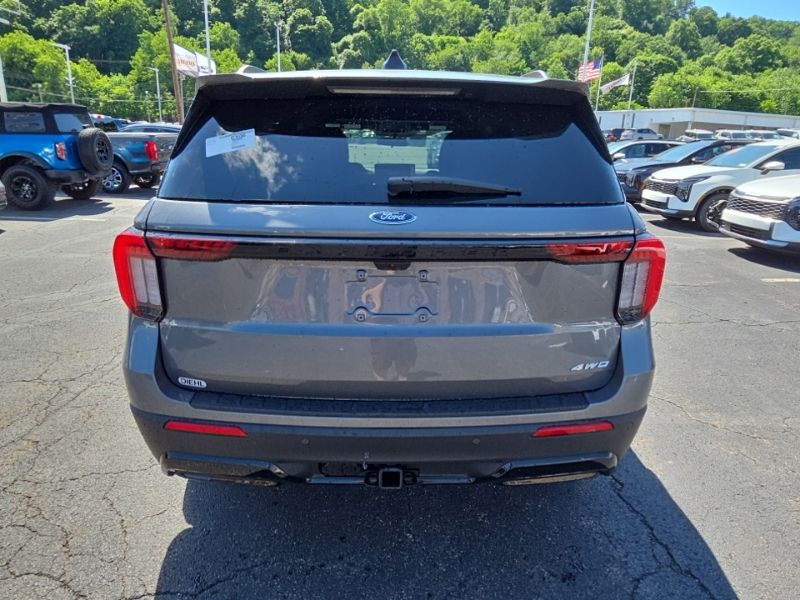 New 2026 Ford Explorer SUV