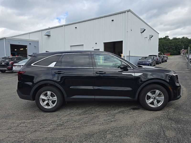Used 2024 Kia Sorento SUV