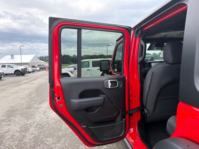 New 2026 Jeep Wrangler SUV