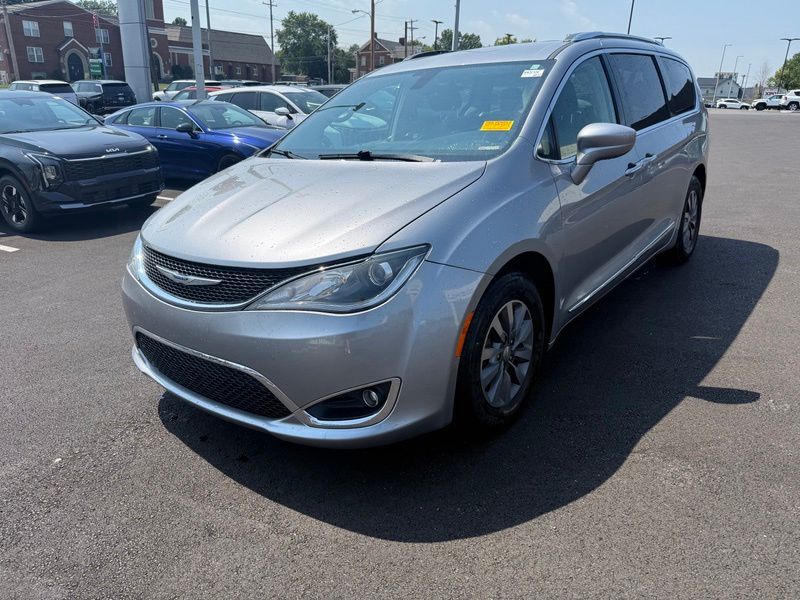 Used 2019 Chrysler Pacifica Van