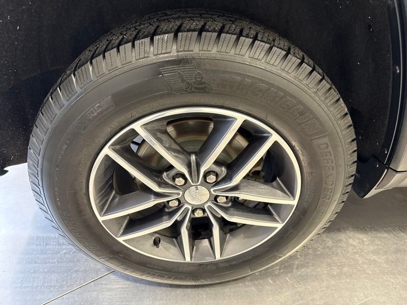 Used 2018 Jeep Grand Cherokee SUV