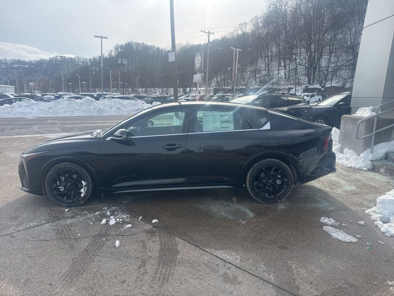2026 Kia K4 GT-Line Turbo - Photo 4
