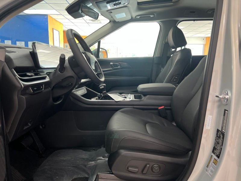 New 2027 Kia Carnival MPV Van