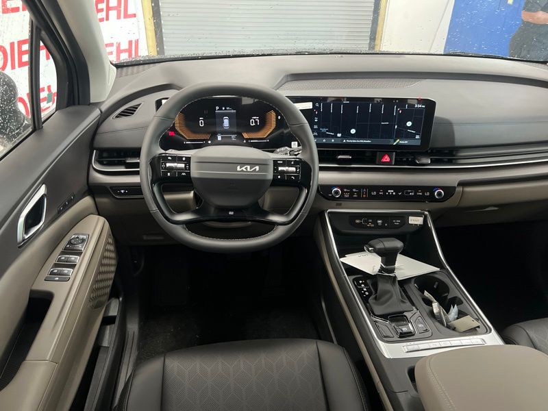 New 2027 Kia Carnival MPV Van