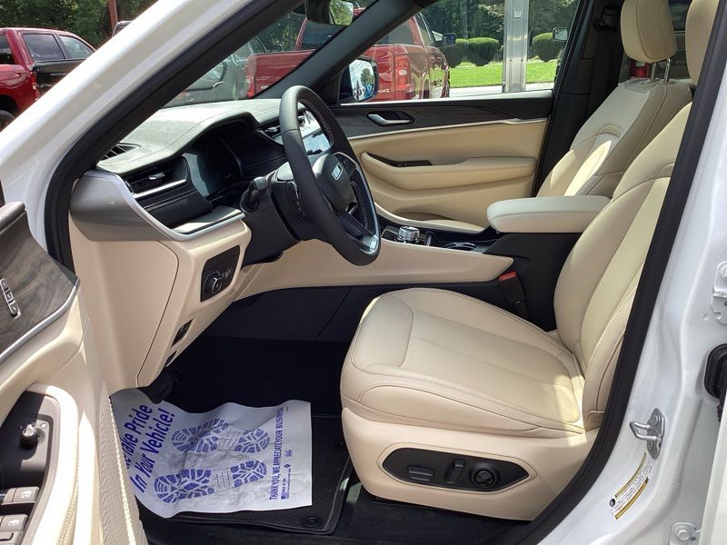 New 2026 Jeep Grand Cherokee SUV