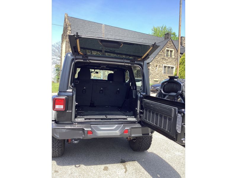 Used 2023 Jeep Wrangler SUV