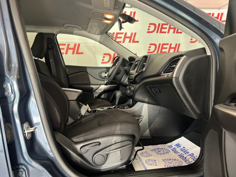 Used 2019 Jeep Cherokee SUV