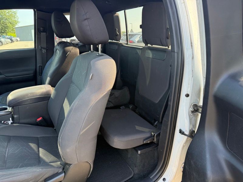 Used 2016 Toyota Tacoma Truck