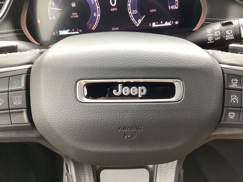 New 2026 Jeep Grand Cherokee SUV