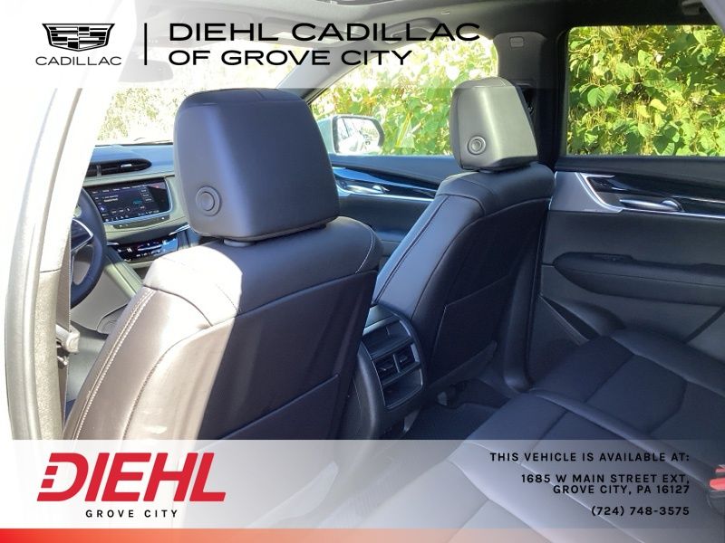 New 2025 Cadillac XT5 SUV
