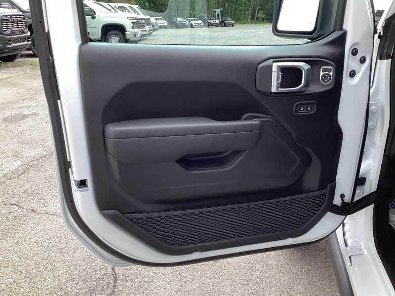 New 2026 Jeep Wrangler SUV