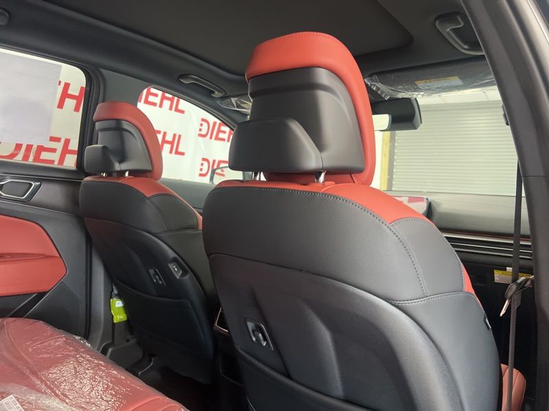 New 2026 Kia Sportage Hybrid SUV
