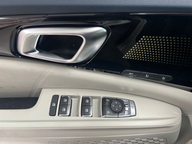 New 2026 Kia Carnival MPV Hybrid Van