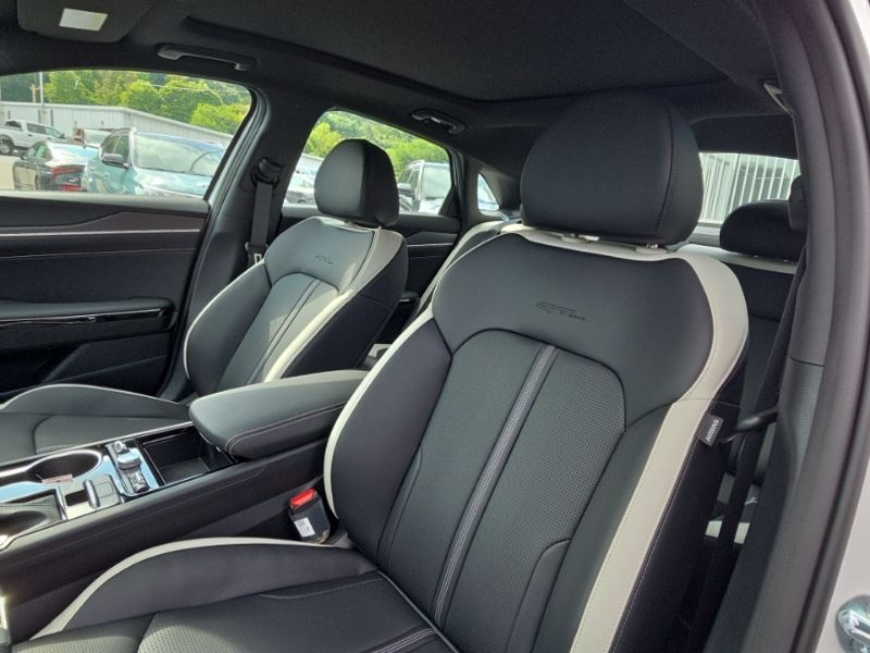 New 2026 Kia K5 Sedan