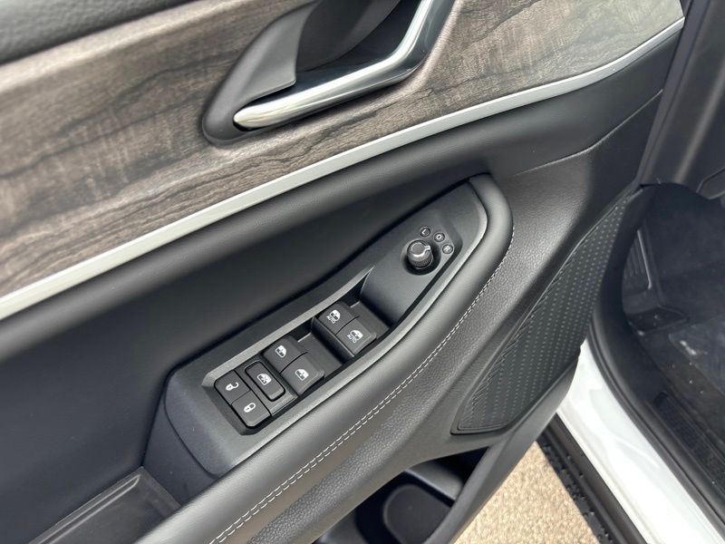 New 2026 Jeep Grand Cherokee L SUV