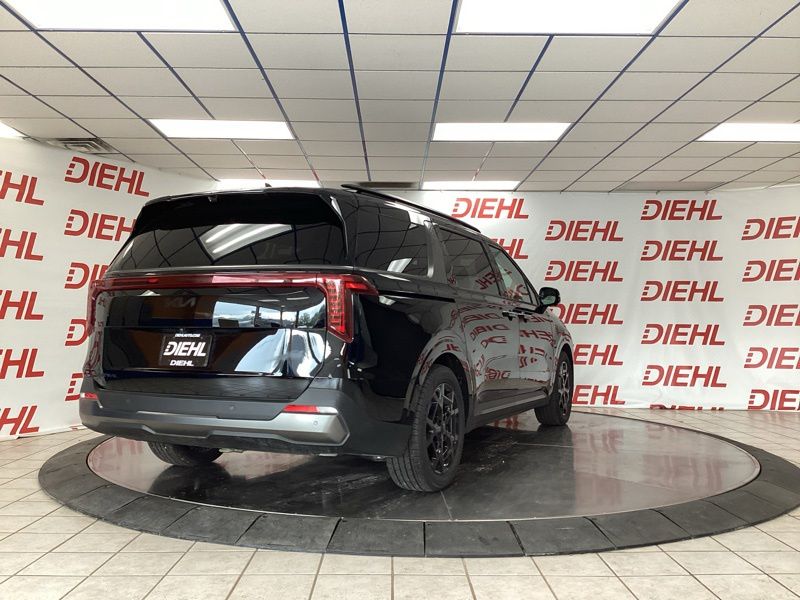 New 2026 Kia Carnival MPV Van