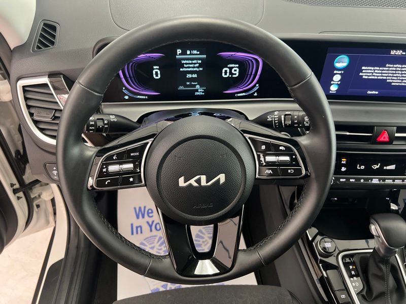 Used 2025 Kia Seltos SUV
