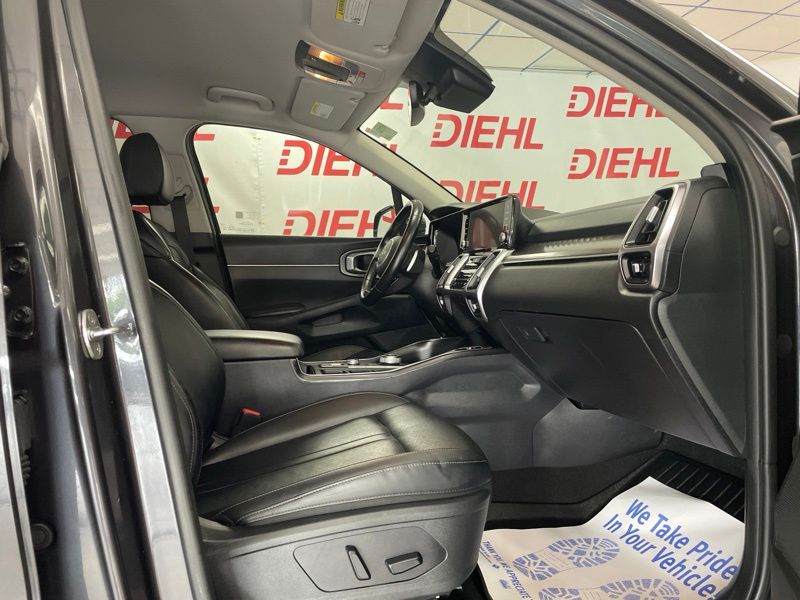 Used 2023 Kia Sorento Hybrid SUV