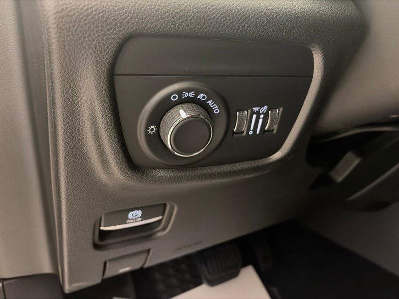 Used 2024 Jeep Grand Cherokee SUV