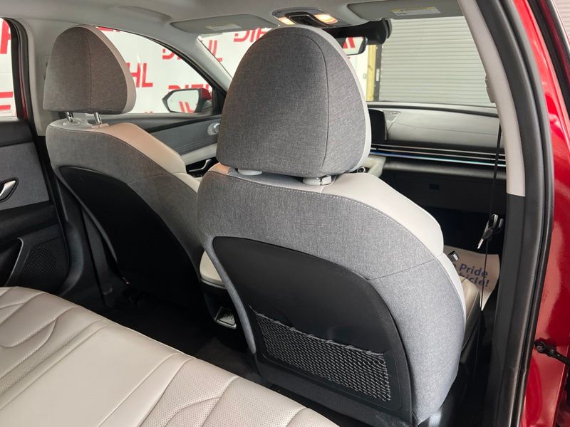 Used 2025 Hyundai Elantra Hybrid Sedan