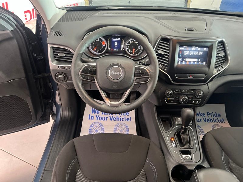 Used 2019 Jeep Cherokee SUV