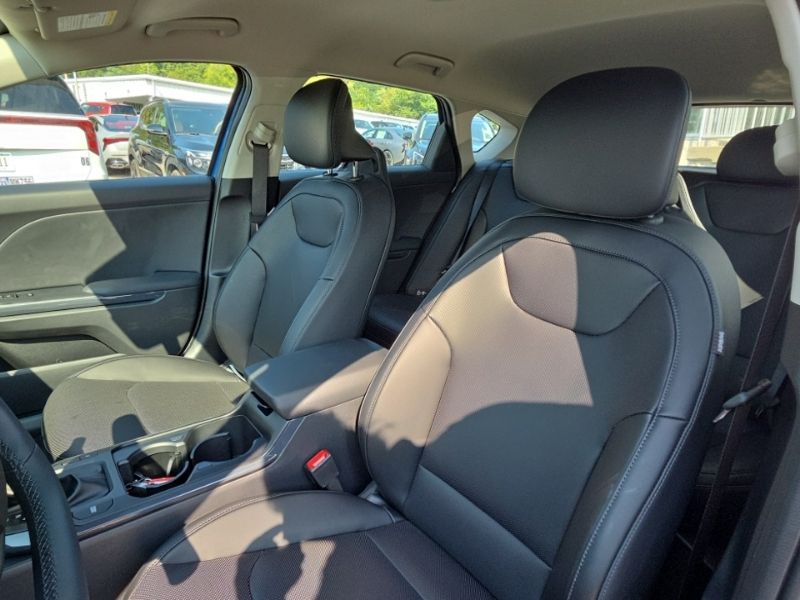New 2026 Kia K4 Hatchback Hatchback