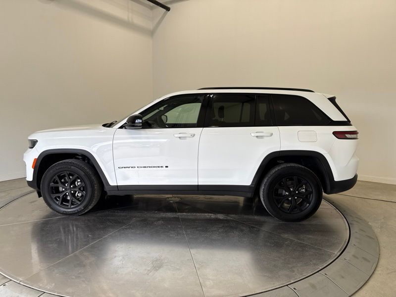 Used 2025 Jeep Grand Cherokee SUV